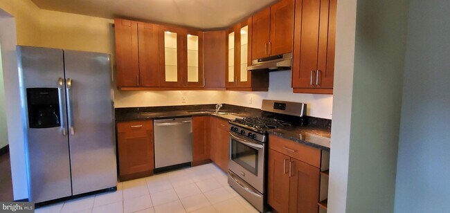 Building Photo - 18 Feiler Ct