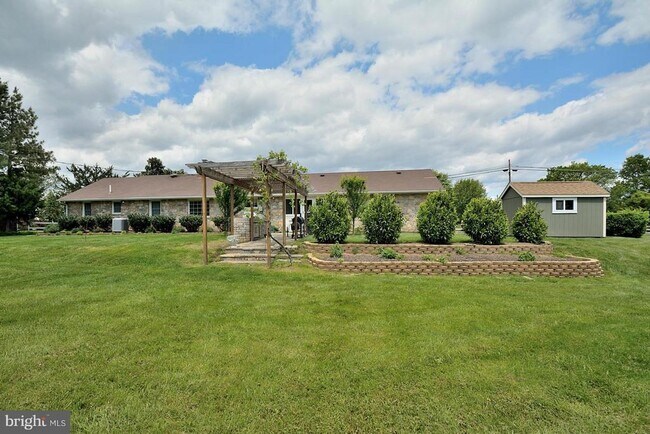 Building Photo - 24531 Arcola Mills Dr