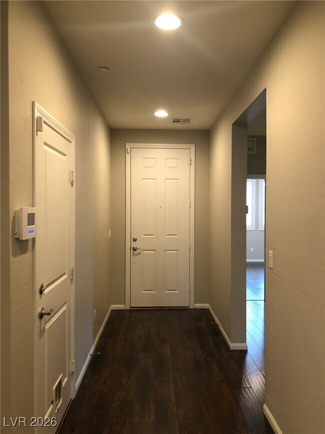 Building Photo - 2434 Fanano St