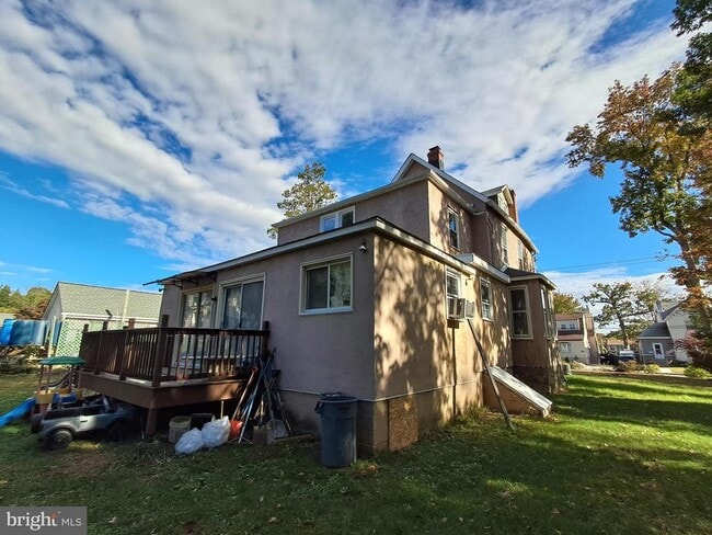 Building Photo - 108 S Clifton Ave