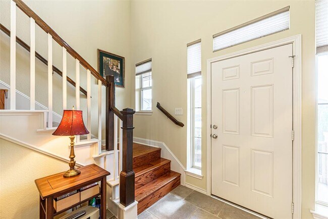 Building Photo - 16930 Makanda Dr