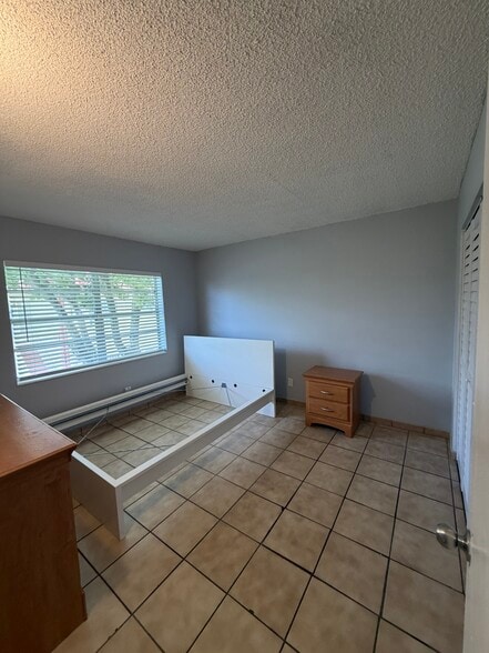 Building Photo - 12831 SW 43rd Dr