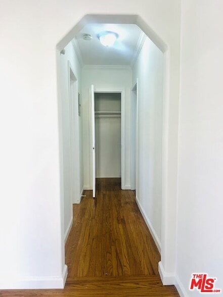 Building Photo - 600 E Chevy Chase Dr