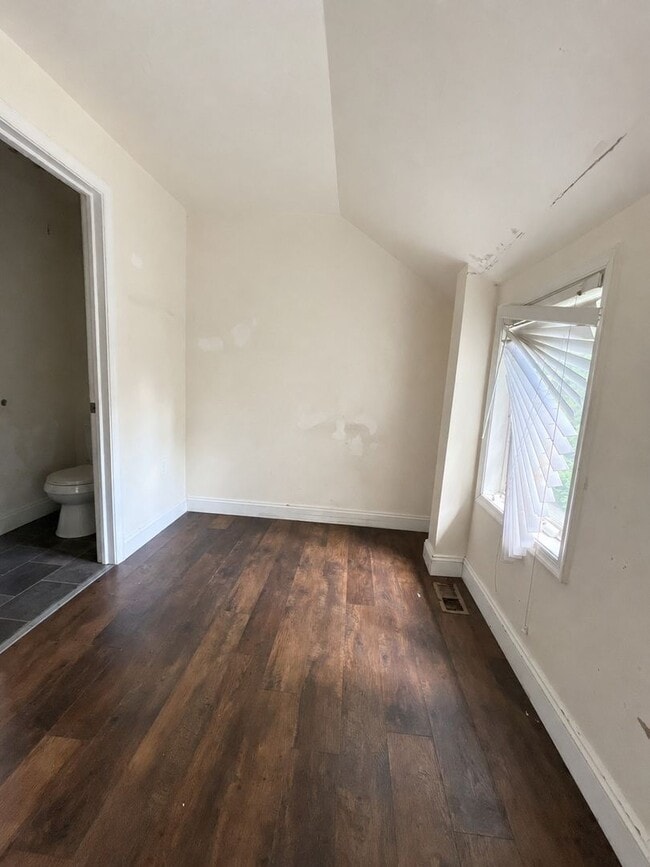 Building Photo - 43-55 N 5th Street