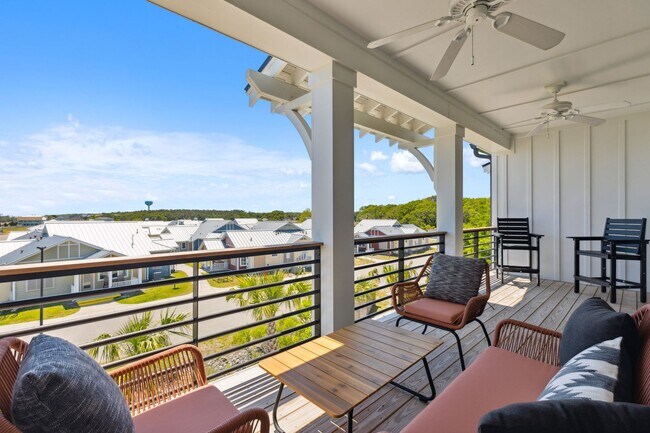 Building Photo - NEW HIGH END OFF-SEASON RENTAL WITH ELEVATOR NOW AVAILABLE