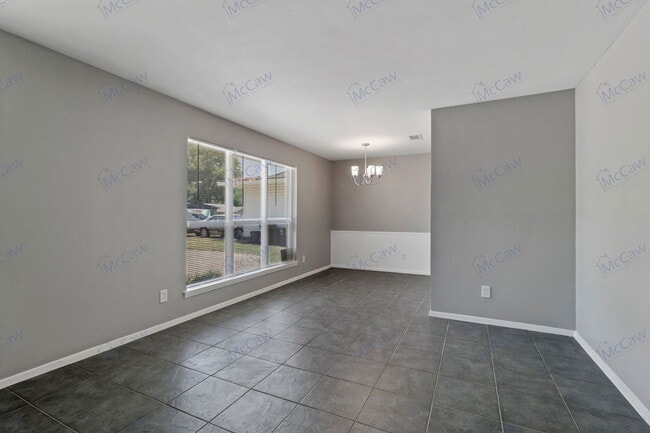 Building Photo - 737 Willow St