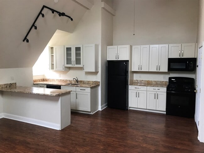 Interior Photo - Baum 5519