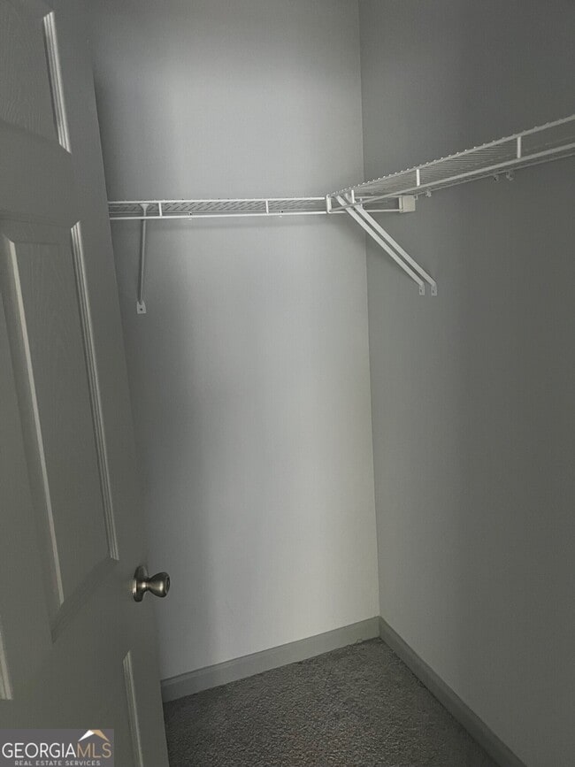 Building Photo - 3304 Fairington Village Dr