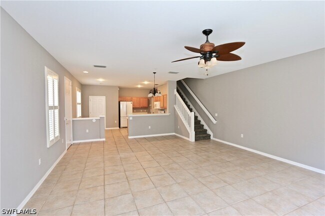 Building Photo - 1055 Albany Ct