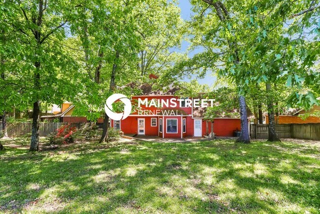Building Photo - 4 Bedroom Pet-Friendly Home in Cordova, TN with Main Street Renewal