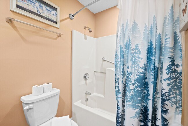 Building Photo - All Inclusive Seasonal Rental Available Oc...