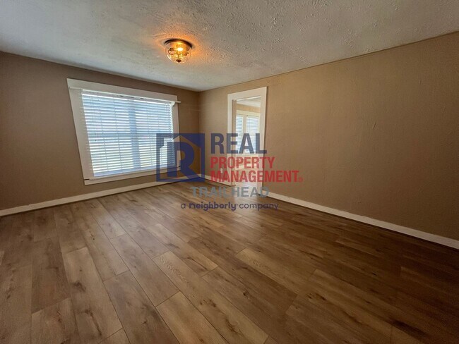 Building Photo - Charming 2-Bedroom Home for Rent in Tolar, TX!