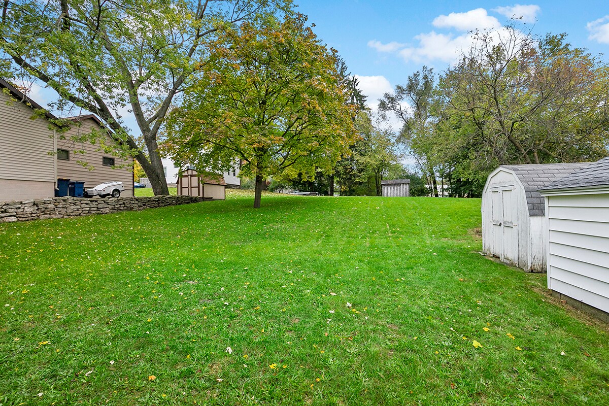 Building Photo - 1633 McDonald St NW