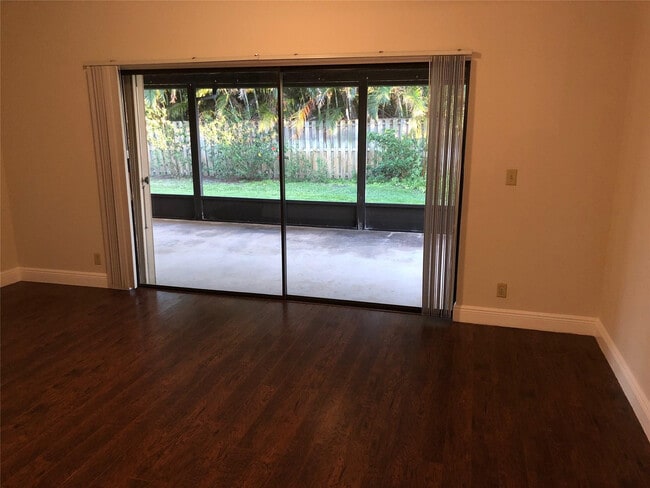 Building Photo - 9488 Majestic Way