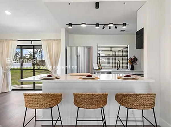 Building Photo - 1304 SE 11th St