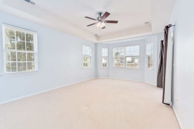 Building Photo - Elegant Two-Story Home in Tanner Plantation!