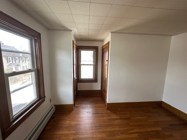 Building Photo - 9 S Seward Ave