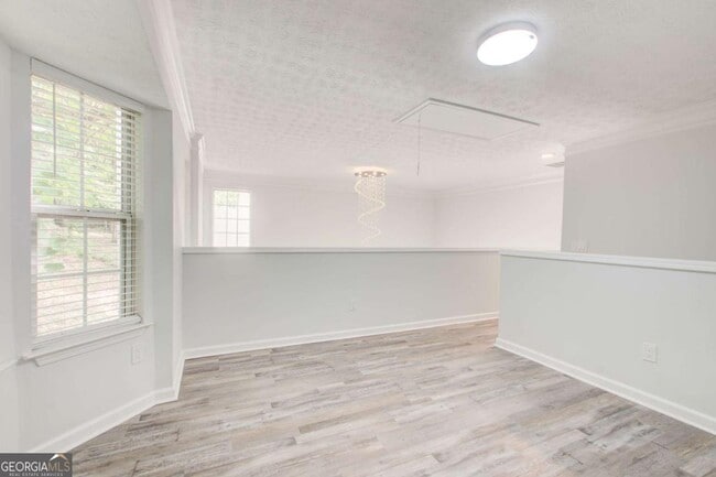 Building Photo - 2470 Stonegate Dr
