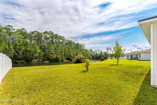 Building Photo - 4556 Pine Ridge Pkwy