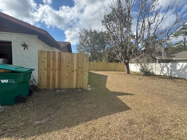 Building Photo - 1366 N Merlin Terrace