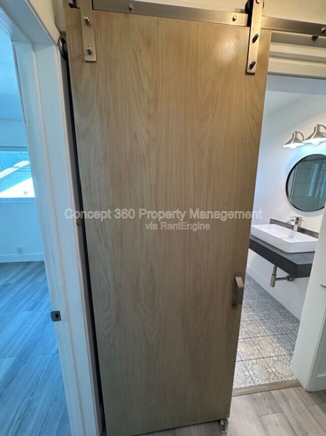 Building Photo - 1139 E Ocean Blvd