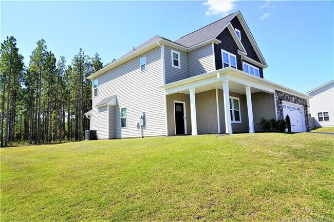 Building Photo - 113 Nairn St