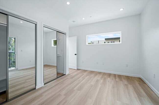 Building Photo - 1840 Stoner Ave