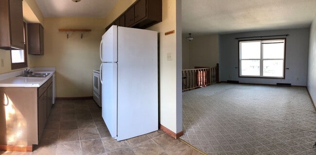 Building Photo - 4-Bed 2-Bath House in Cedar Falls