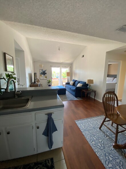 Building Photo - 10265 Gandy Blvd N