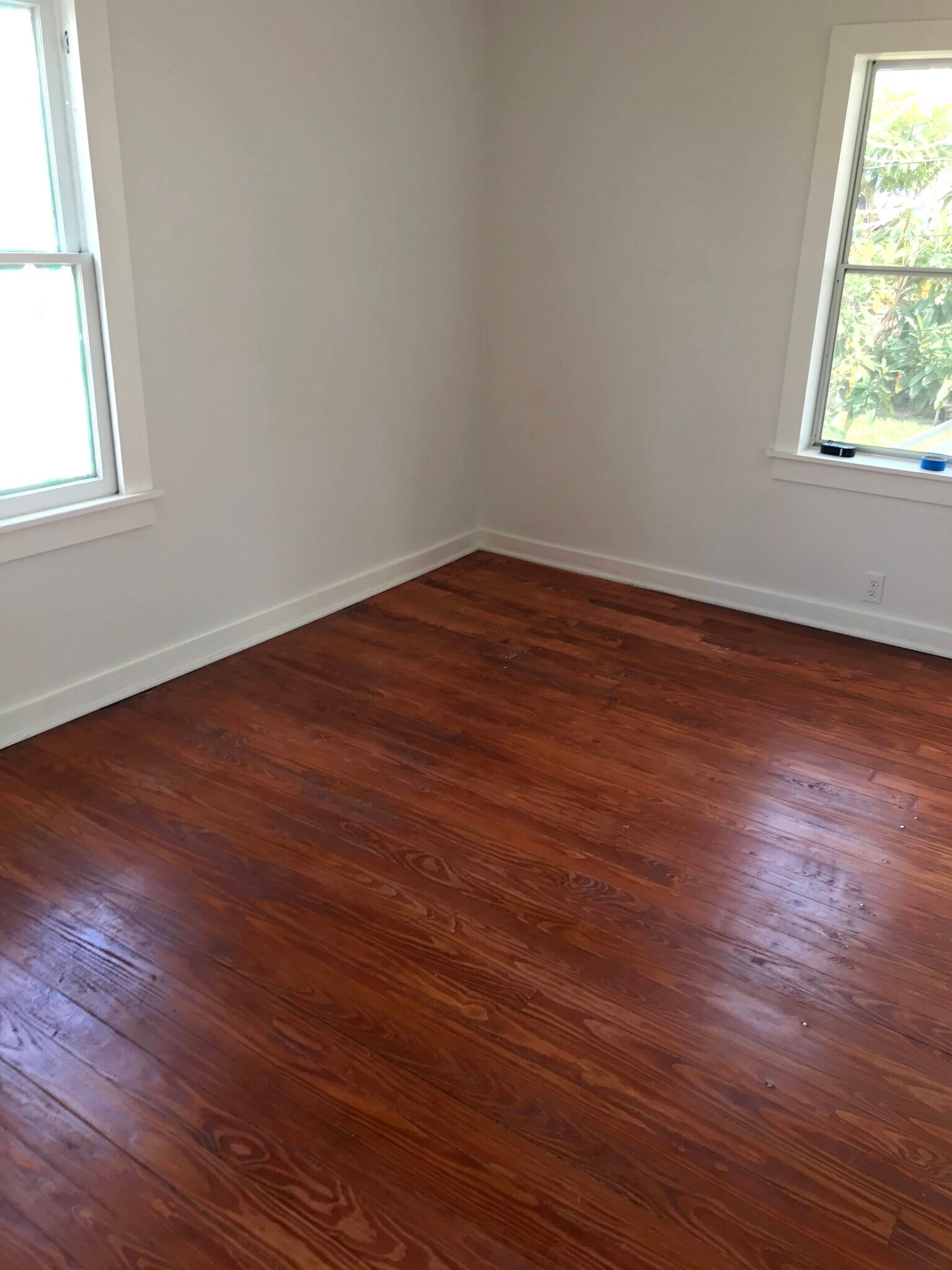 Building Photo - 1104 E 26th St