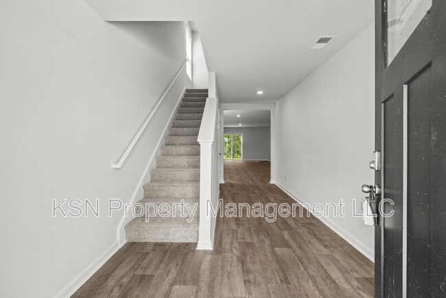 Building Photo - 129 Azure Dr