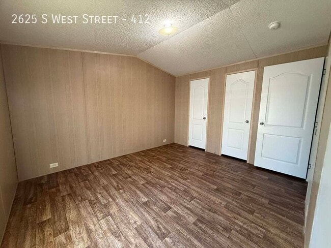 Building Photo - 2625 S West St