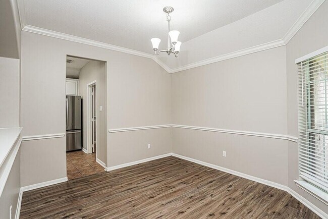 Building Photo - 549 Green Cedar Dr