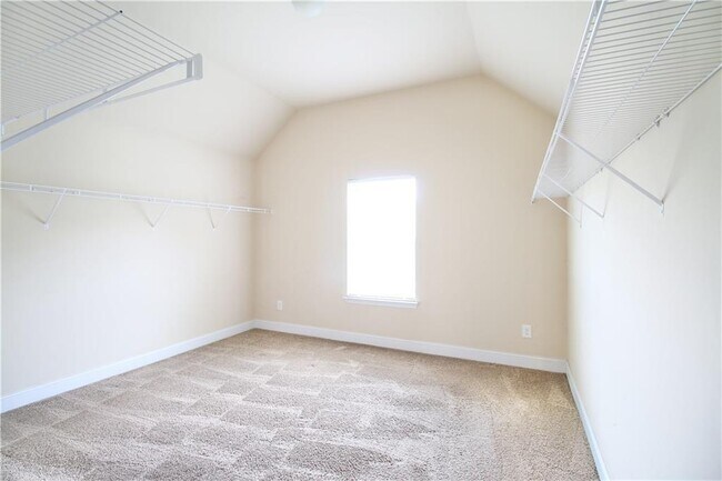 Building Photo - 1143 Park Hollow Ln NE