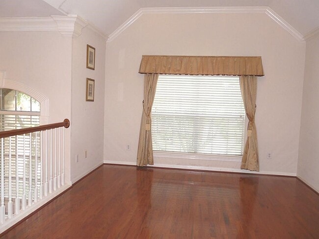 Building Photo - 3216 Shadowwalk Dr