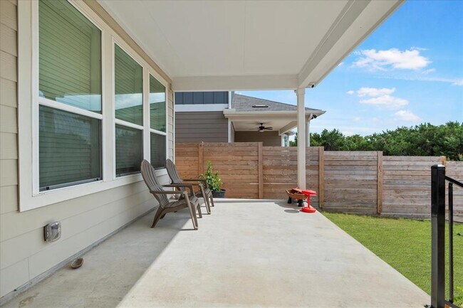 Building Photo - 240 Inlet Ln