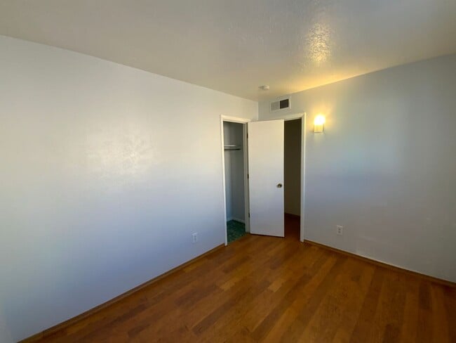 Building Photo - 3 Bedroom Single Story Home Available Near San Pedro Dr NE & McLeod Rd NE!