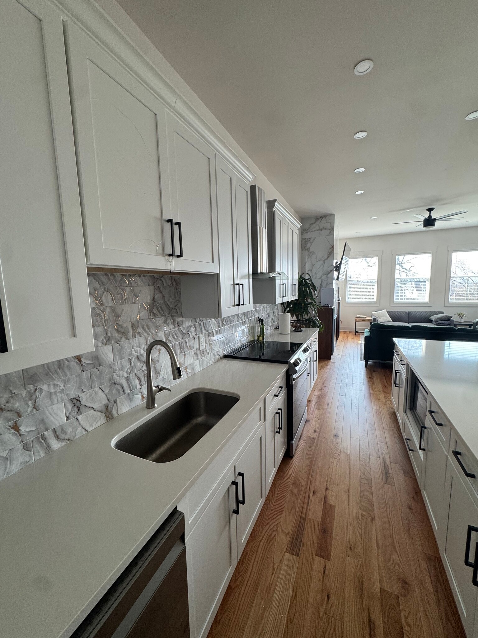 Building Photo - 411 McAdoo Ave