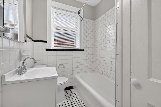 Building Photo - 5252 Bancroft Ave