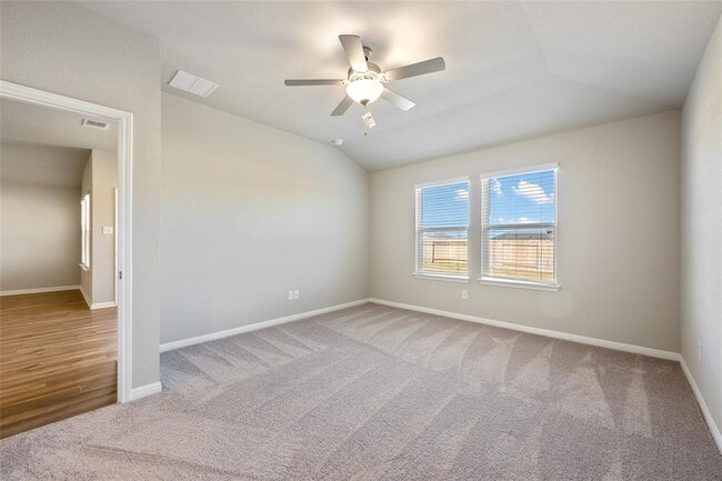 Building Photo - 112 Short Toed Swoop