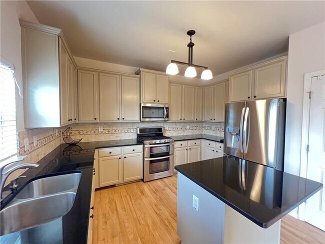 Building Photo - 9655 Durand Rd