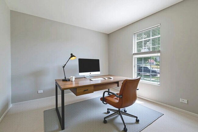 Building Photo - 12220 Peartree Way