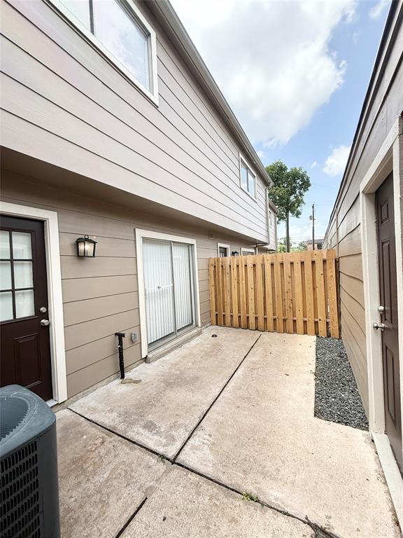 Building Photo - 1495 Springrock Ln
