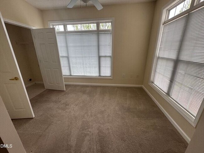 Building Photo - Special Rate! SPACIOUS 1 Bed 1.5 Bath Condo with Sunroom and AMENITIES!!!