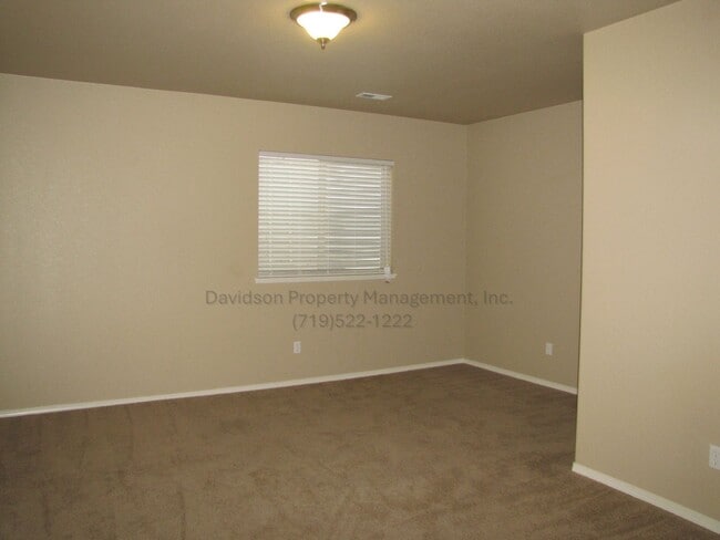 Building Photo - Stunning 4 Bedroom House in Wolf Ranch