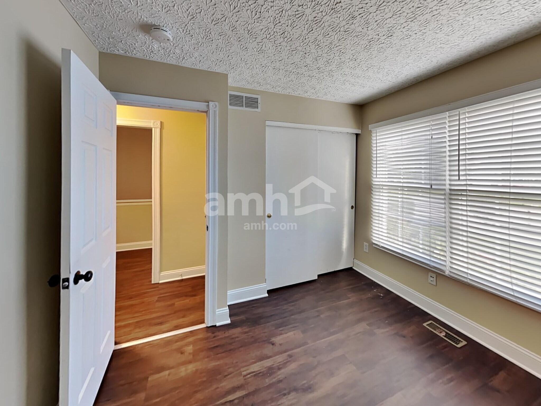 Building Photo - 1199 Onaway Ct