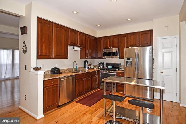 Building Photo - 25445 Carberry Dr