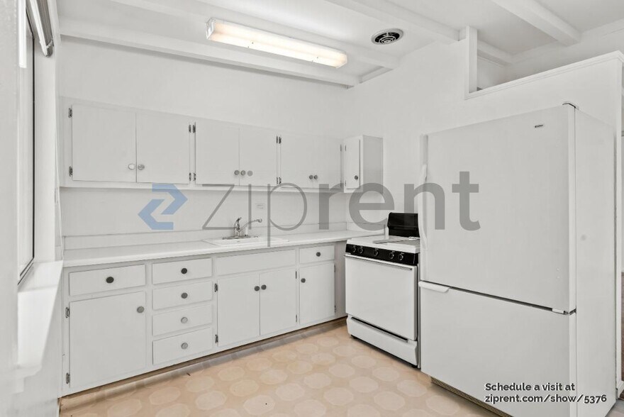 Building Photo - 789 Manzanita Ave