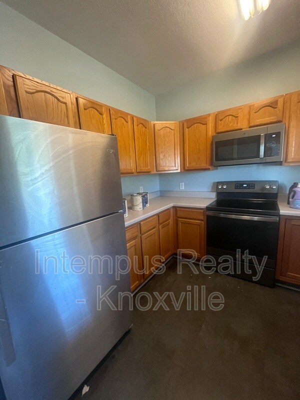 Building Photo - 413 Bowers Park Cir