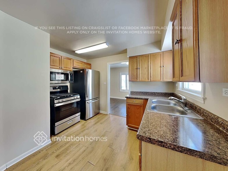 Building Photo - 9141 Menard Ave